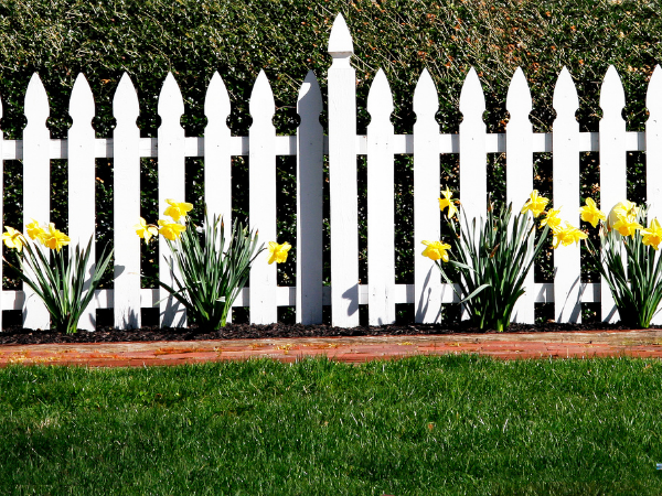 picket fence builders